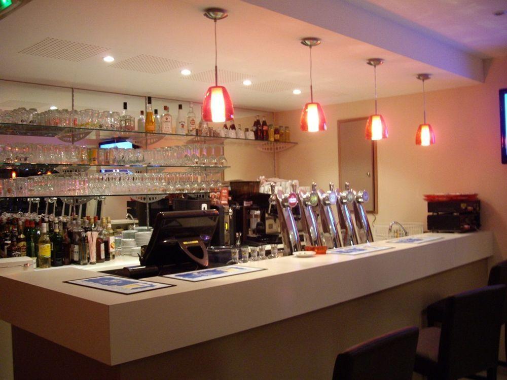 Logis-Hotel & Restaurant Le Carnot Bolbec Ngoại thất bức ảnh