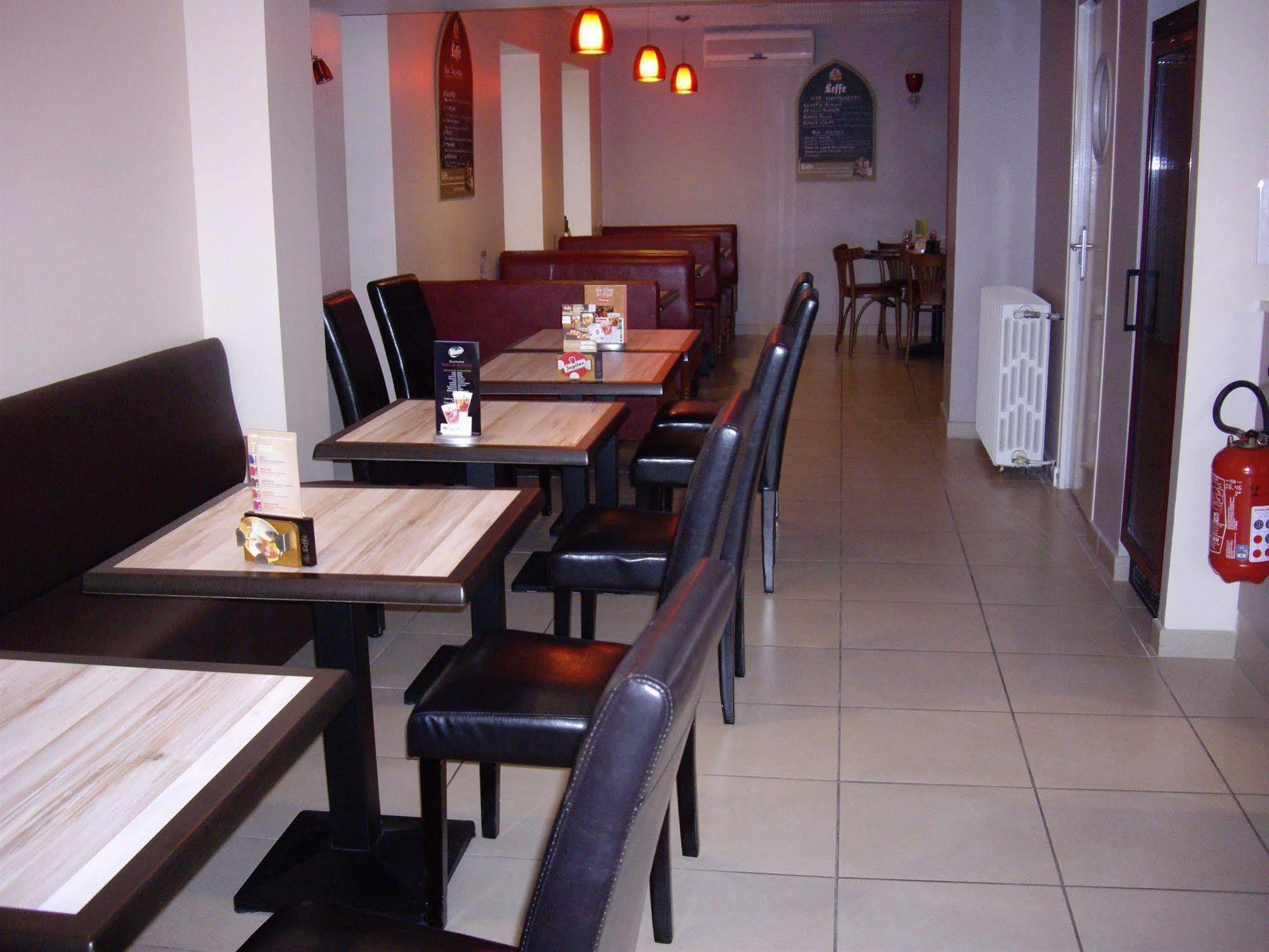 Logis-Hotel & Restaurant Le Carnot Bolbec Ngoại thất bức ảnh