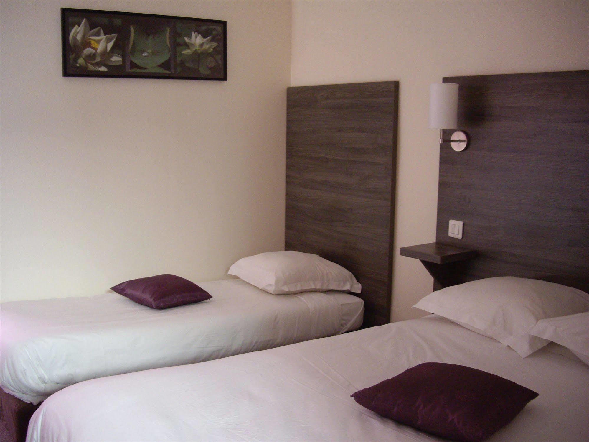 Logis-Hotel & Restaurant Le Carnot Bolbec Ngoại thất bức ảnh
